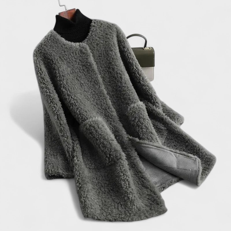 Inês - Casaco em Pelo Sintético