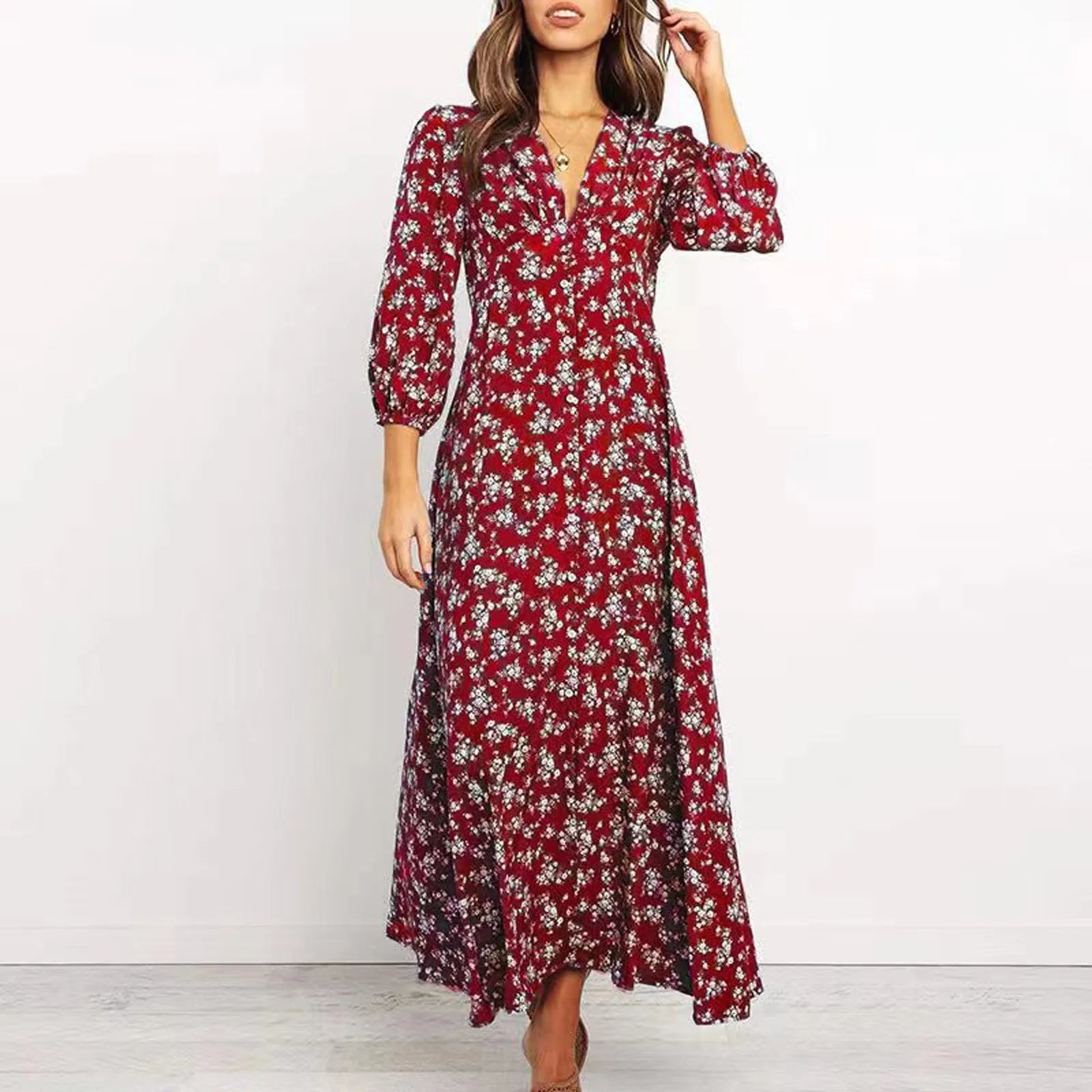 Tânia – Vestido Floral com Decote em V