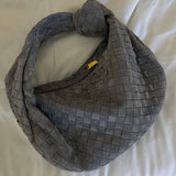 Bolsa Trançada Média em Camurça