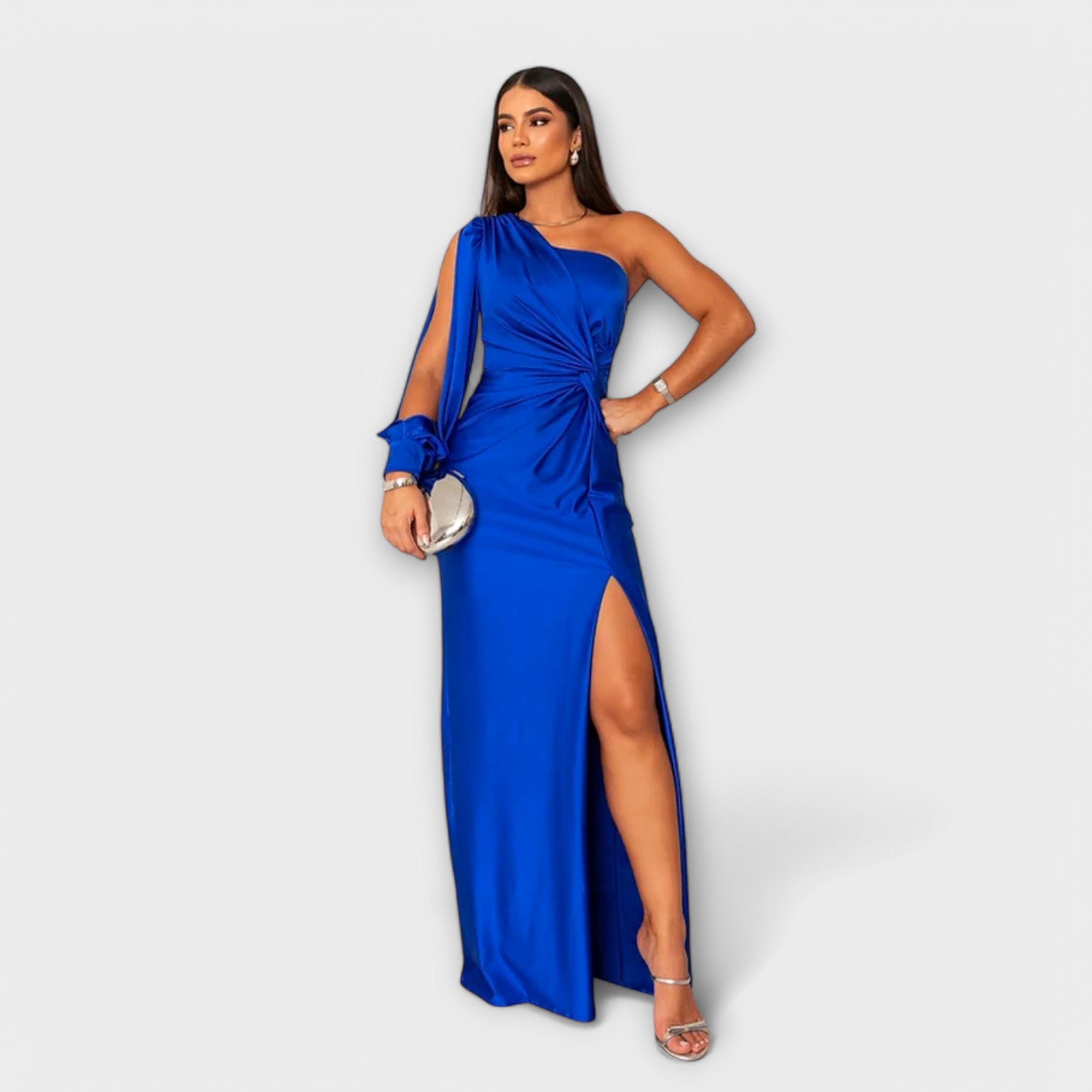 Amelia - Um vestido gracioso com uma finesse impecável